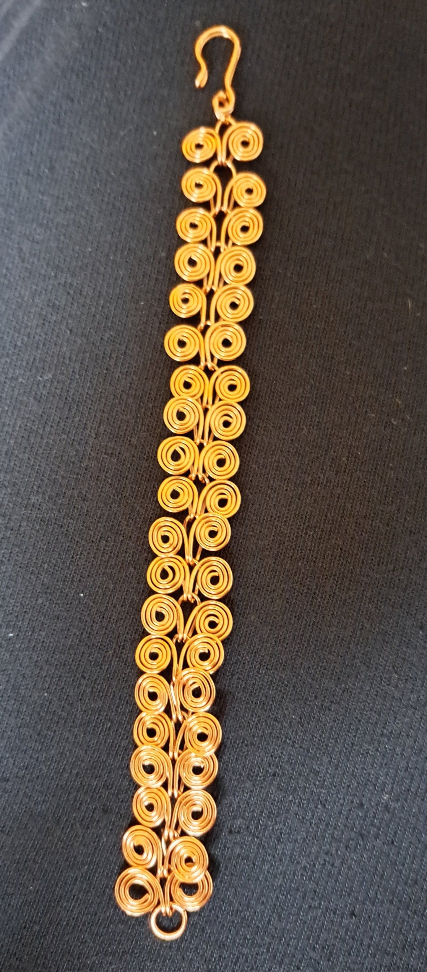 Celtic Spiral Bracelet (0.8mm Non-Tarnish Copper Wire)
